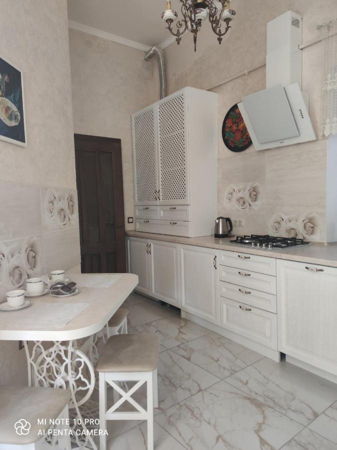 Апартаменти У Шевальє. Leópolis Exterior foto