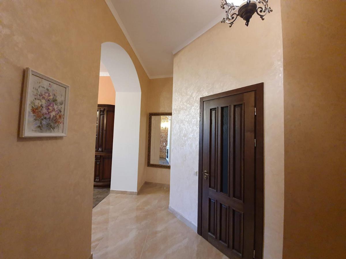 Апартаменти У Шевальє. Leópolis Exterior foto
