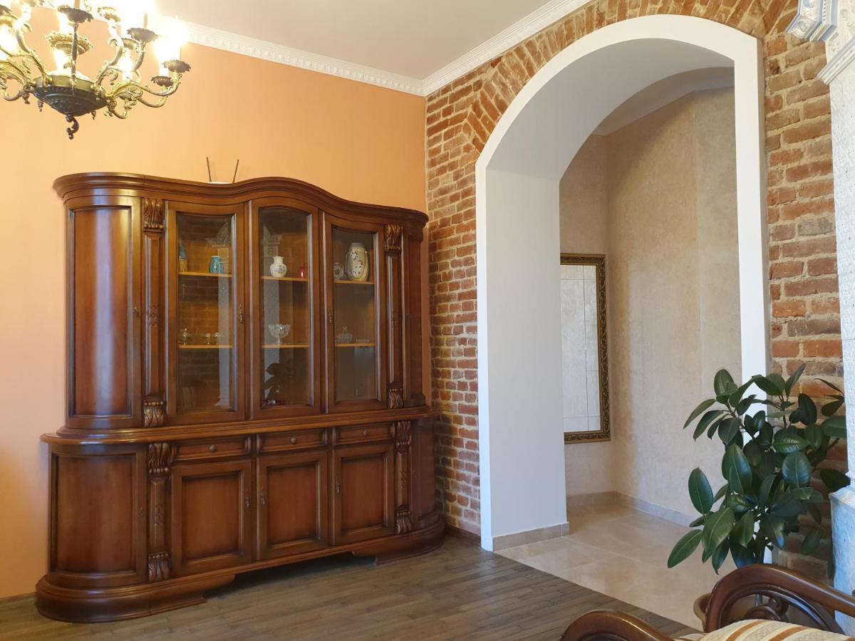 Апартаменти У Шевальє. Leópolis Exterior foto