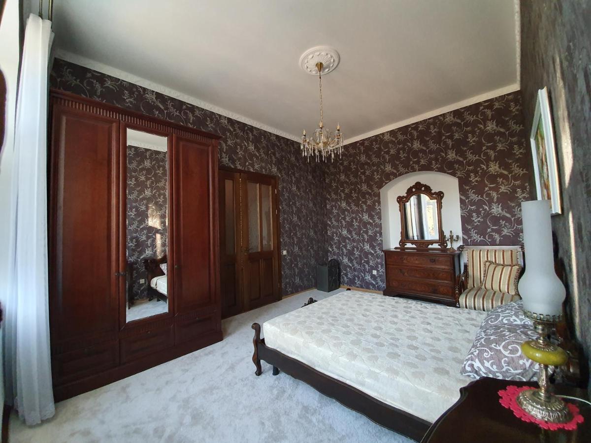 Апартаменти У Шевальє. Leópolis Exterior foto